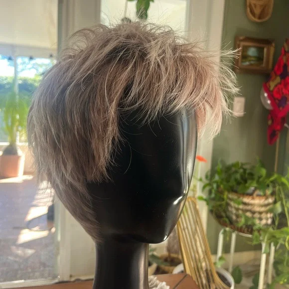 Tony of Beverly KRIS color: pink pearl rooted heat resistant wig - Picture 6 of 16